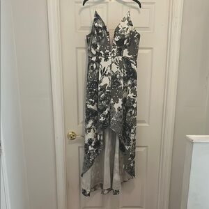 Adrianna Papell Classic Black and White Dress